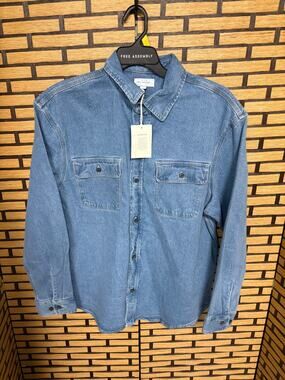 Free Assembly Denim Button Down Shirt Size Large